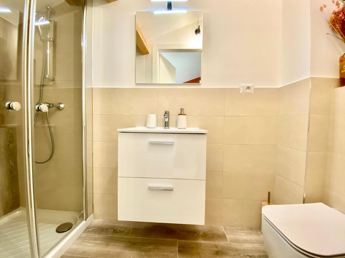 Appartement Montée fleurie à Menton Extérieur photo