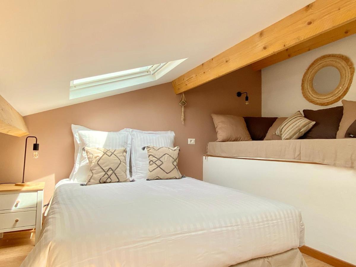 Appartement Montée fleurie à Menton Extérieur photo