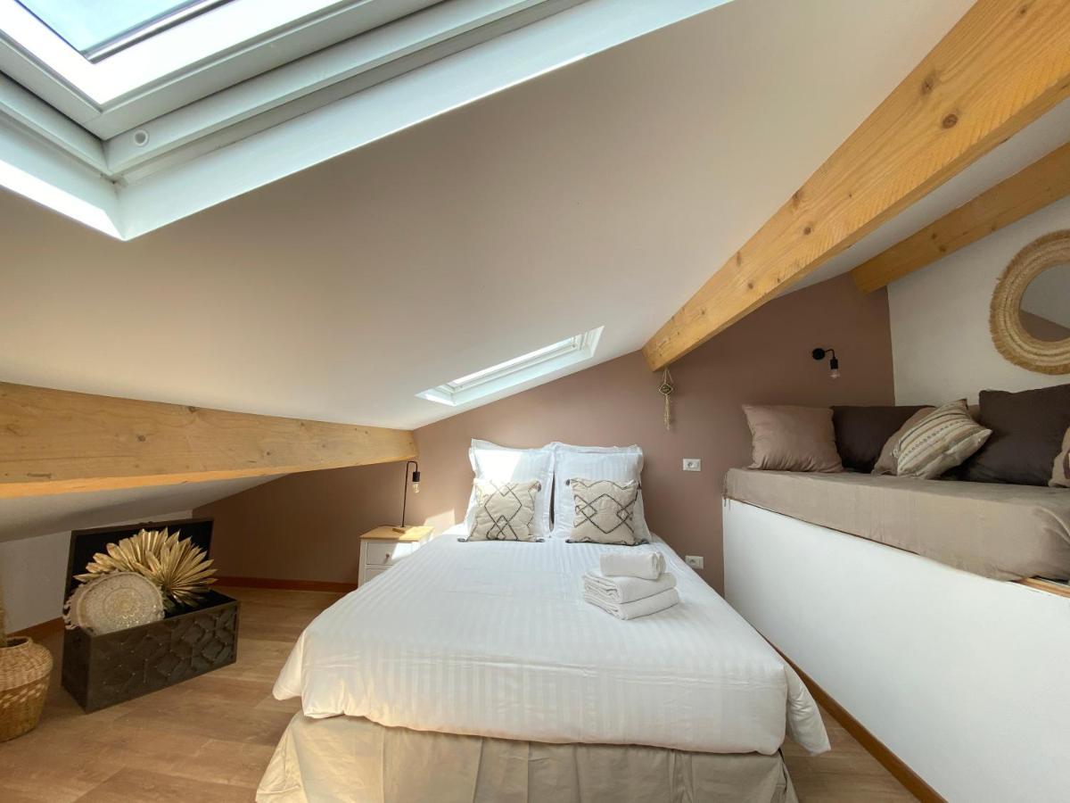 Appartement Montée fleurie à Menton Extérieur photo